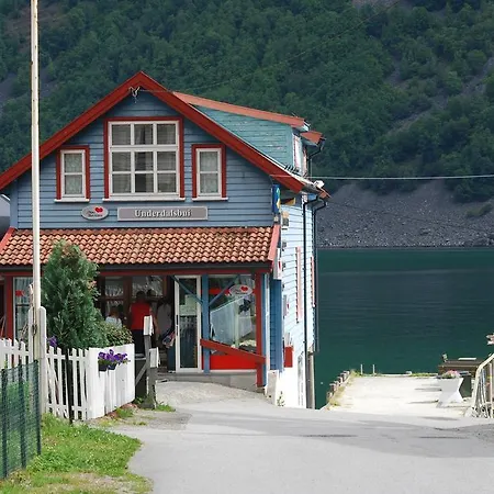 Gjestehus *